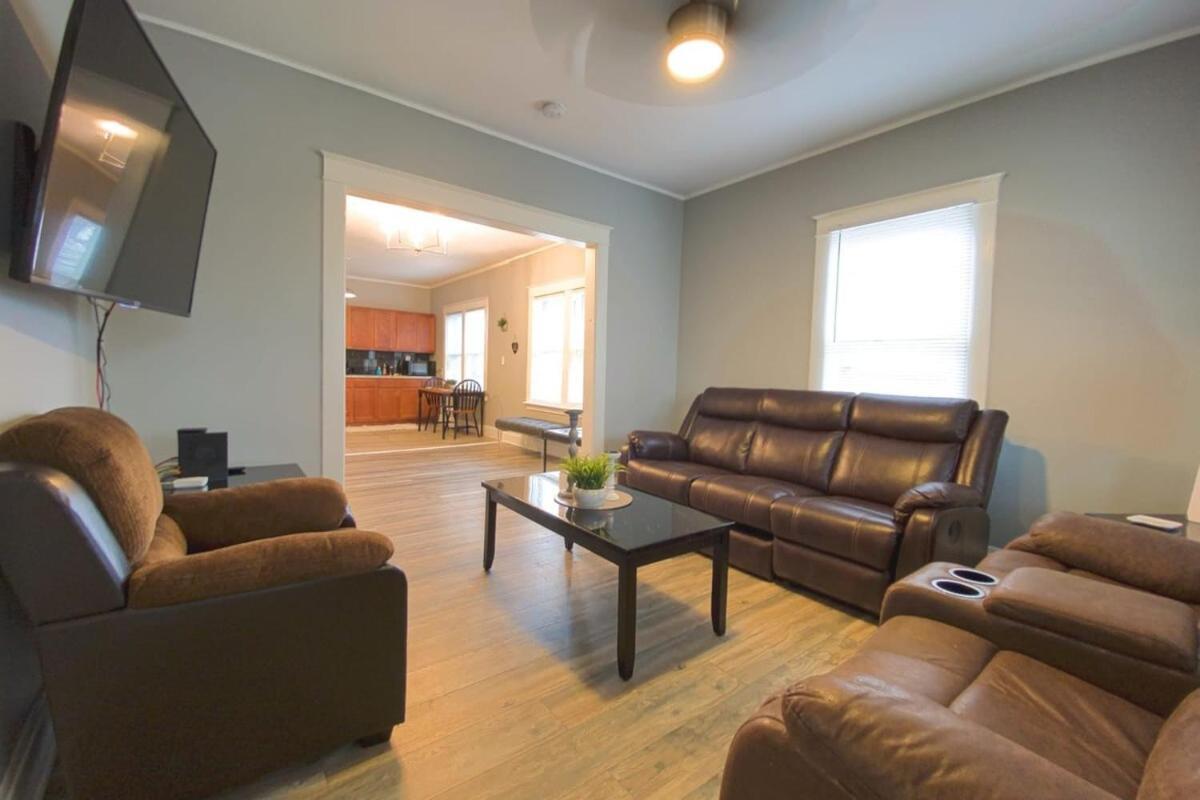 Large 6Br, 2 Bath In Niagara Falls Extérieur photo