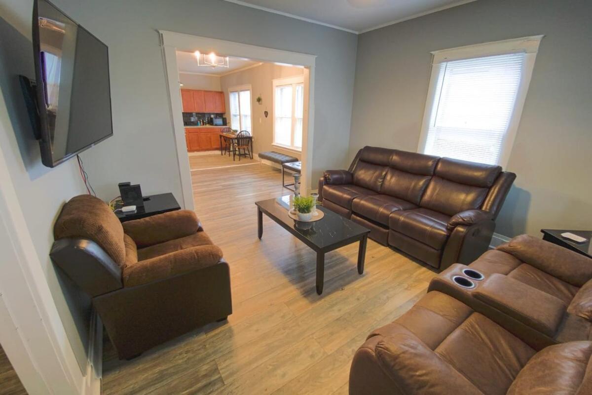 Large 6Br, 2 Bath In Niagara Falls Extérieur photo