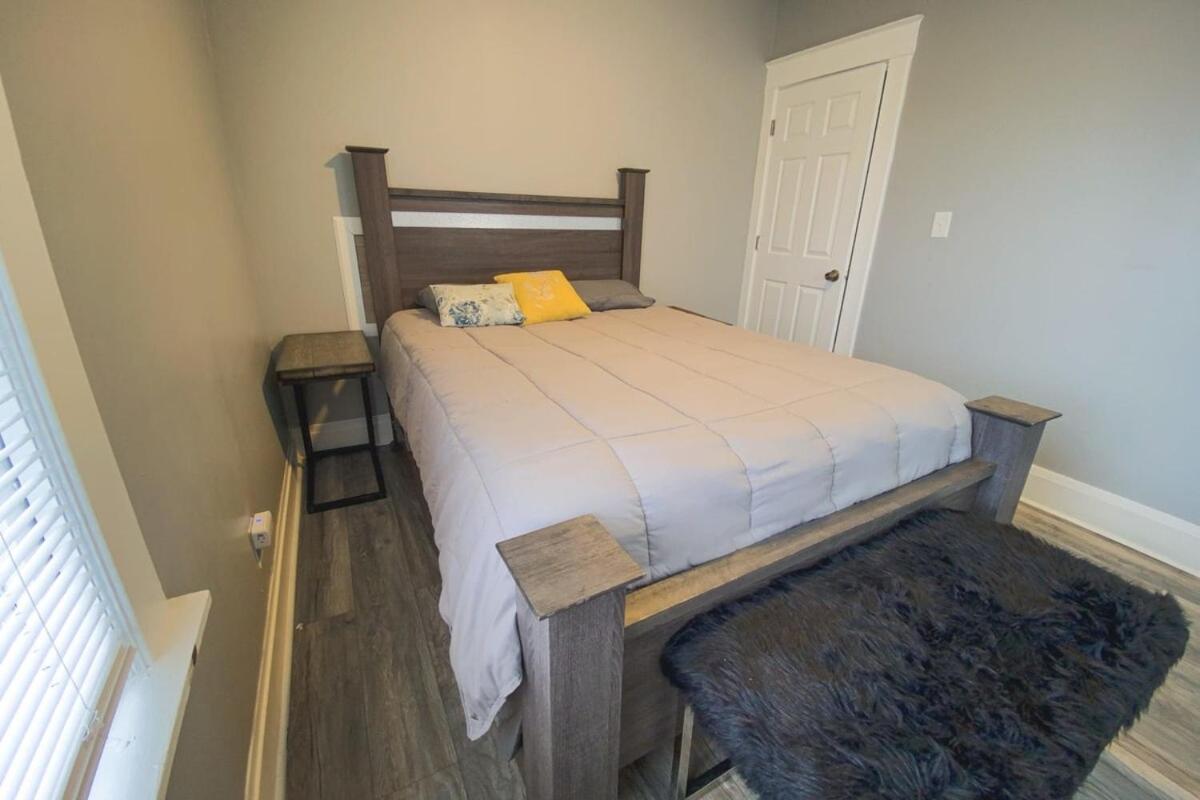Large 6Br, 2 Bath In Niagara Falls Extérieur photo